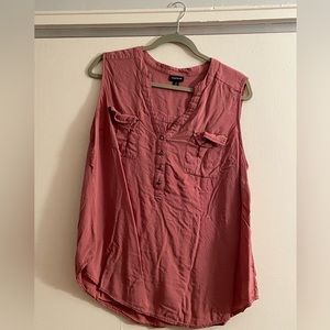 Torrid sleeveless tank with front pocket size 2